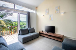 Sunny Two Bedroom Loft - Sea Views and Pool